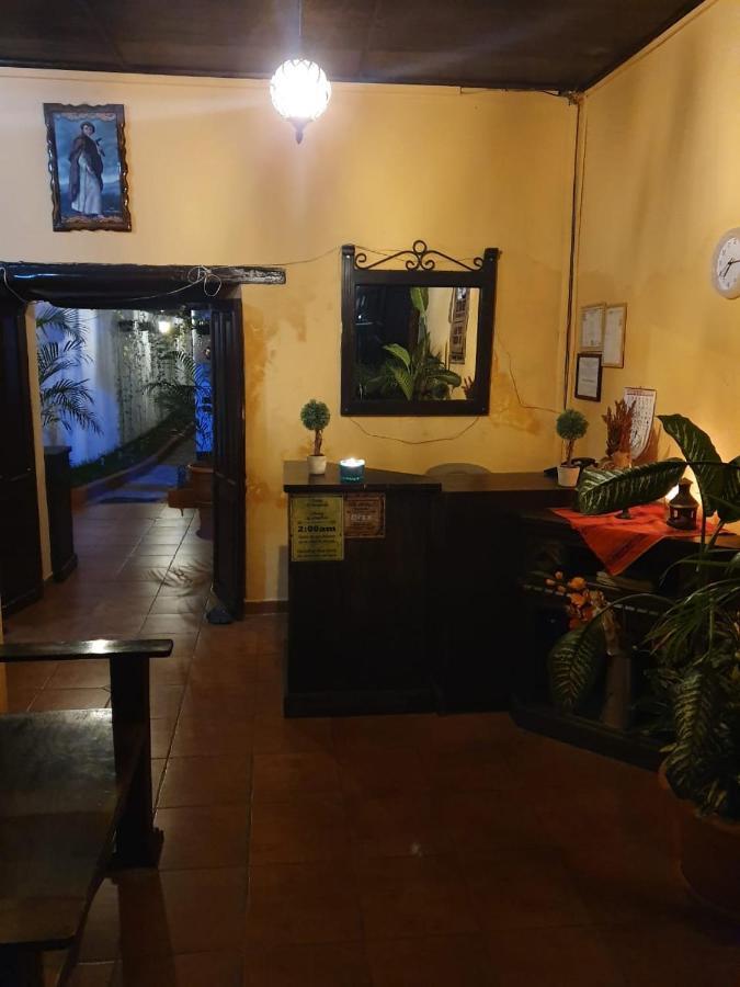 Hotel San Judas Tadeo Garden Антигуа-Гватемала Экстерьер фото